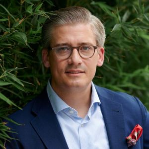 Frederik Gollob (Chairman of European Chamber of Commerce Hong Kong, and Co-Founder & Managing Partner,  [hil-top] advisory)
